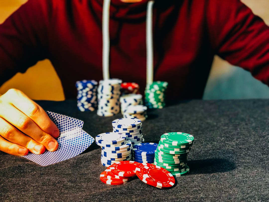 Er det lovligt at spille poker?
